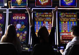 Hasil pengundian Togel 4D dan pemberitahuan kemenangan di tembus777